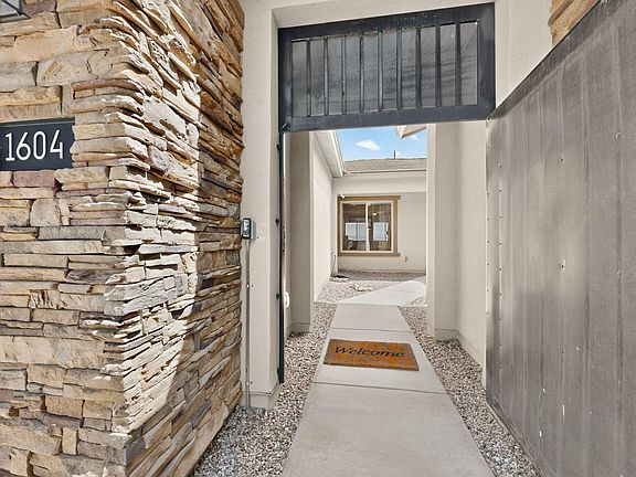 5th image of 1604 Deer Valley Trl NW