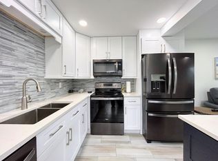 200 Horizons W APT 105, Boynton Beach, FL 33435