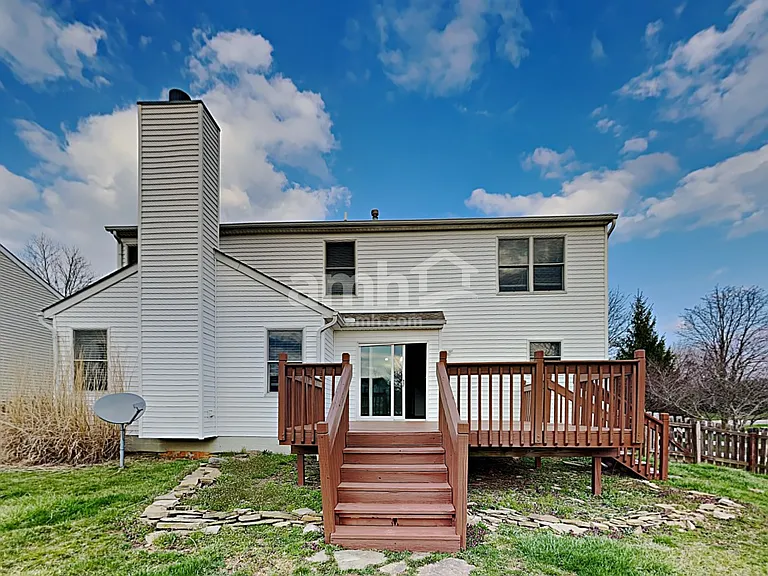811 Corylus Dr — Photo 22