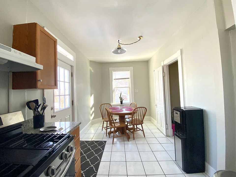 1st image of 2220 Jefferson Ave #2