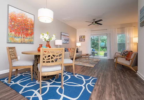 Spacious Living and Dining Area - Oldfield Mews Apartments and Townhomes