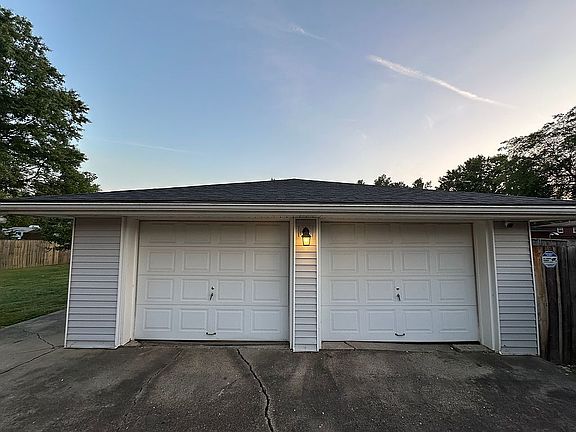 4th image of 6502 North Dr