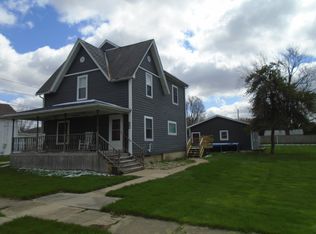 207 5th St, Mendota, IL 61342