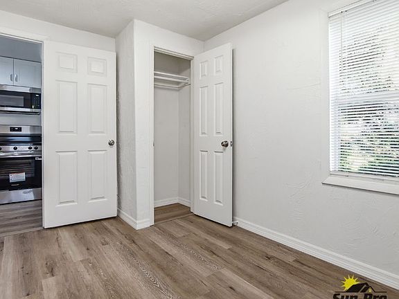 4th image of 215 Live Oak Ave #1