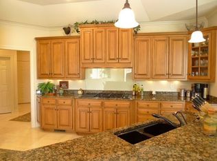 33062 Lake Forest Ct, Niles, MI 49120
