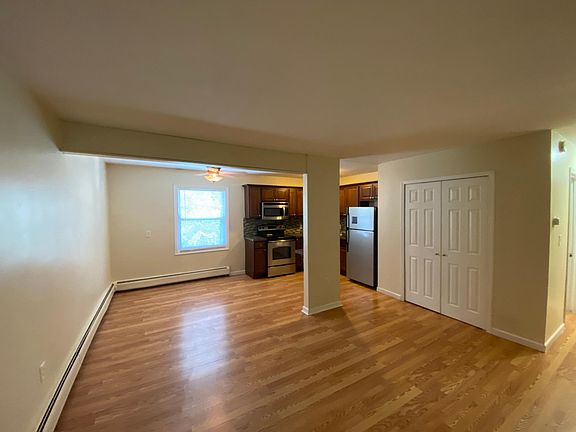 4th image of 1005 N Stephenson Hwy APT 64