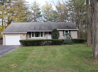 4 Coesa Dr, Saratoga Springs, NY 12866