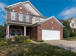 1069 Lilly Pond Dr, Fort Mill, SC 29715