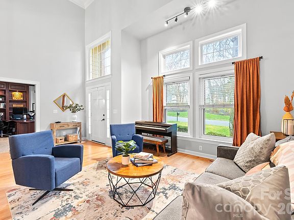 4th image of 8639 Brentfield Rd