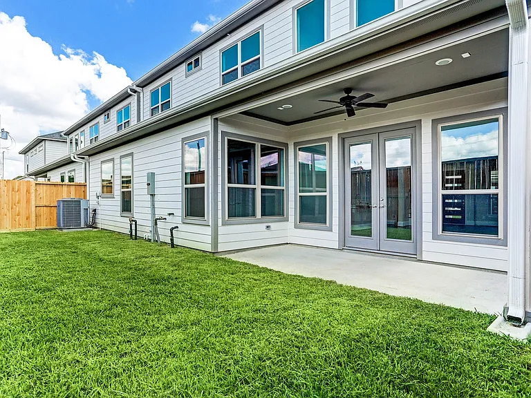 4859 Benning Dr — Photo 36