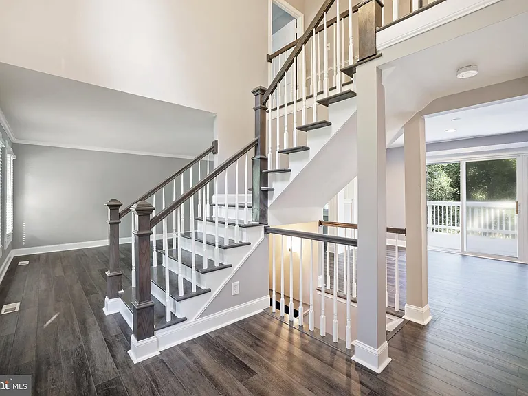 1518 Gingerwood Ct — Photo 4