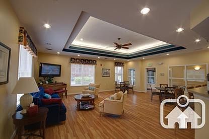 2nd image of 2109 Cameron Dr APT 2A