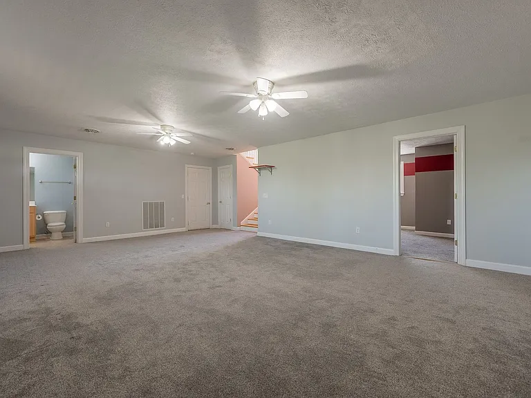 1701 Stratford View Dr — Photo 51