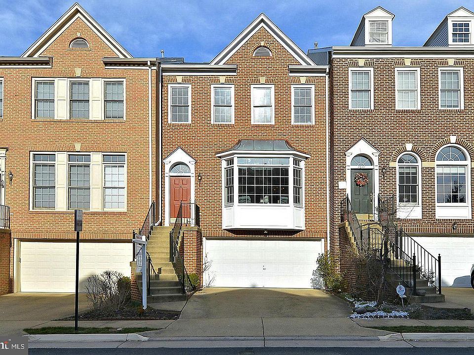 1st image of 1809 Fawncrest Ct