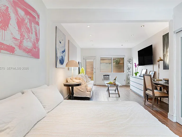 1050 Pennsylvania Ave #29 — Photo 16
