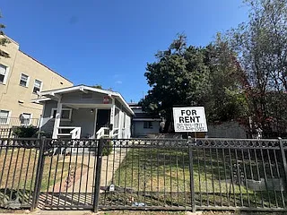 1116 Gladys Ave #B — Photo 9