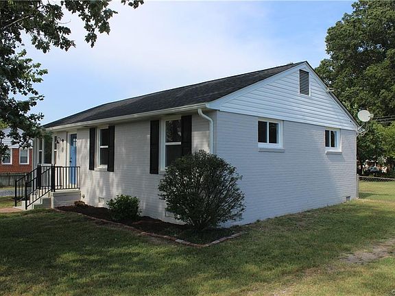 3rd image of 7966 Kenmore Dr