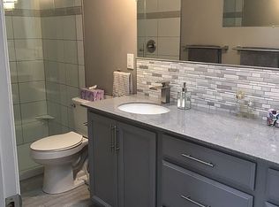 110 2nd St, Evans City, PA 16033