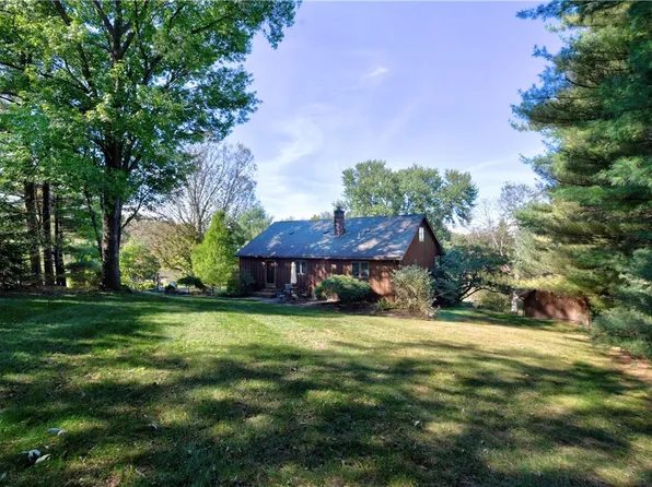 606 Airport Rd, Zanesville, OH 43701
