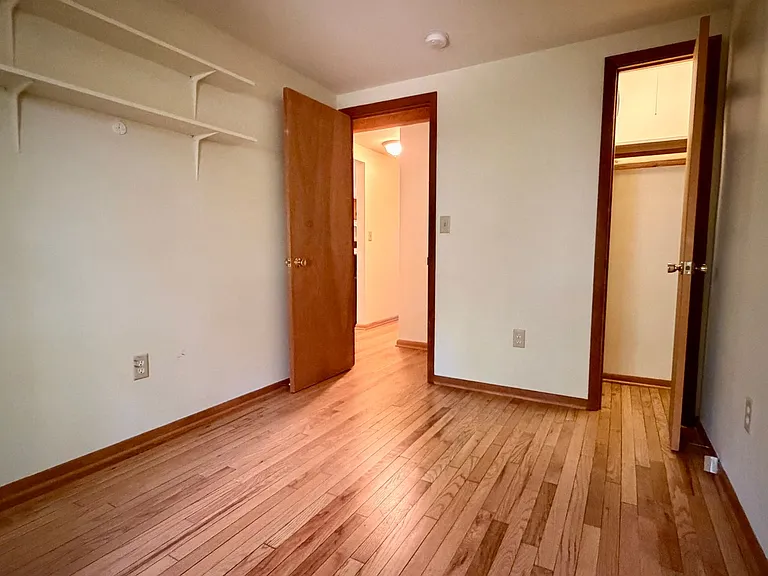 18587 Sylvan Dr — Photo 10