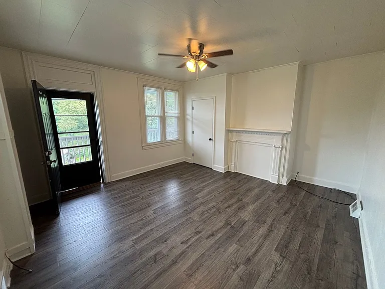 1341 Herrod St — Photo 3