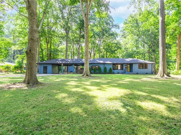 1309 Lakeside Rd, Virginia Beach, VA 23455