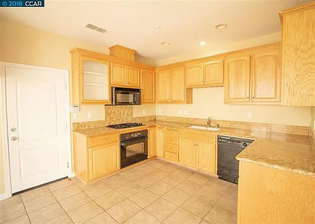 1114 Avocet Dr — Photo 8