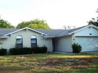 625 Cooper St, Ennis, TX 75119