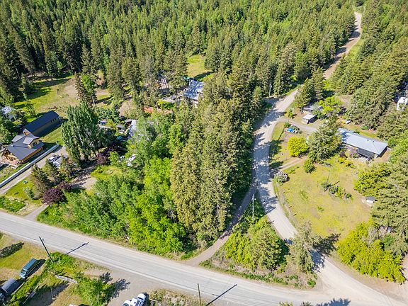 3rd image of 3012 Powell Rd