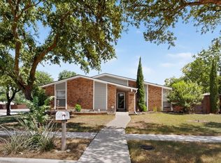 1901 Paxton Dr, Carrollton, TX 75007
