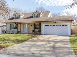 69 Julie Ln, Saint Peters, MO