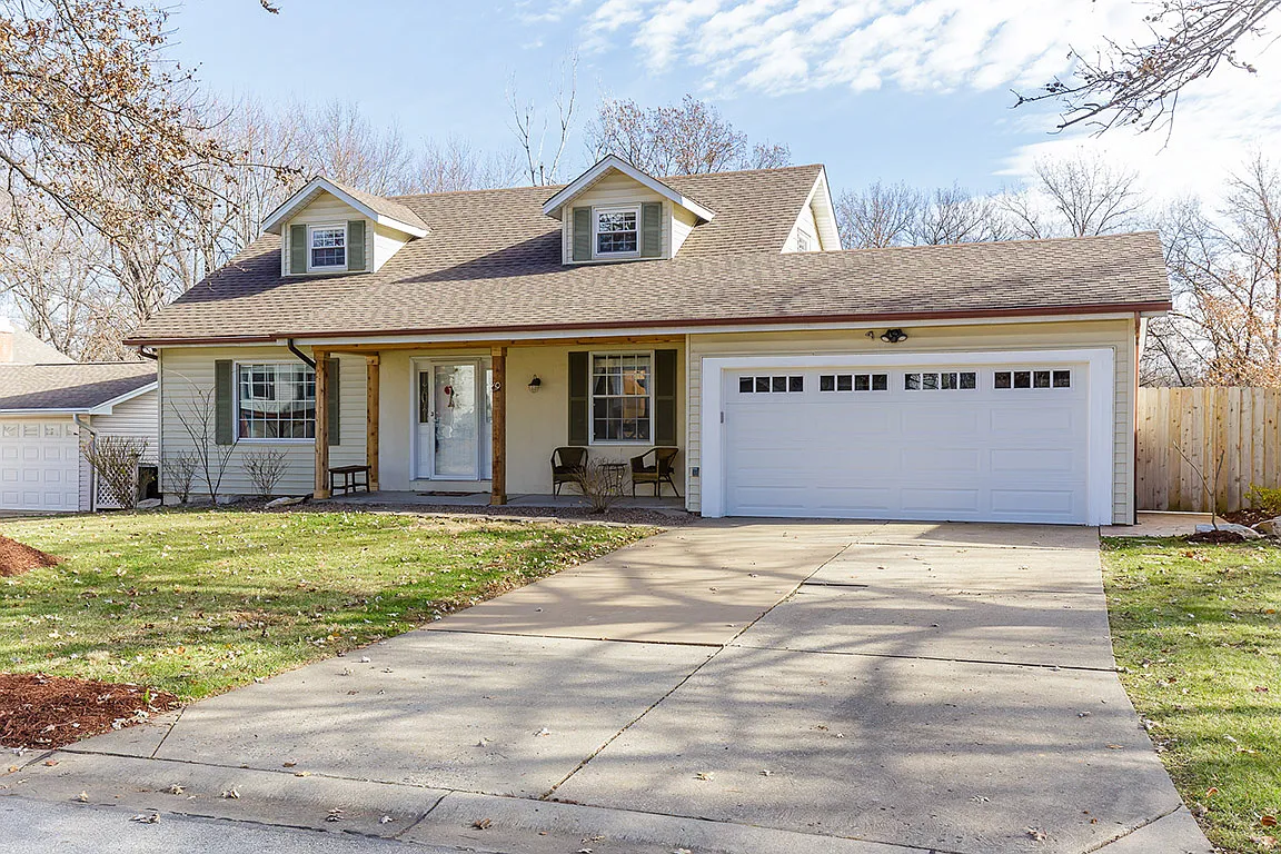 69 Julie Ln photo 1