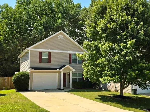 1429 River Run Rd, Lowell, NC 28098