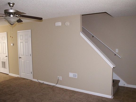 2nd image of 816 Oak Arbor Ct APT B