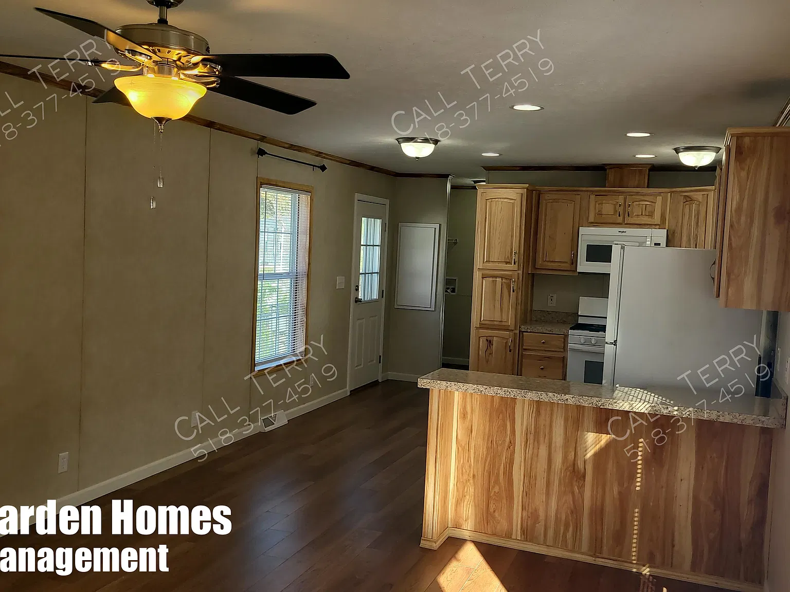 3 bed, 1.5 bath, 980 sqft, $1,565 — Photo 3