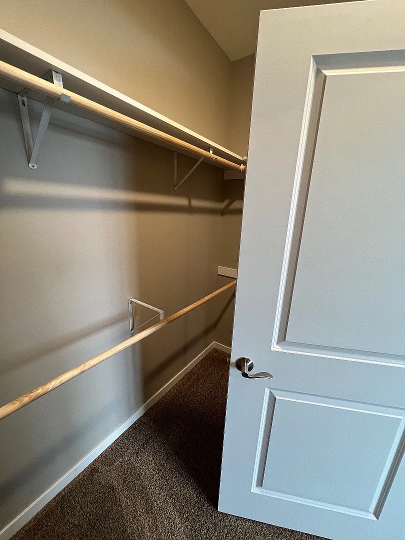 Unit Photo - 4460 S 26th St #1