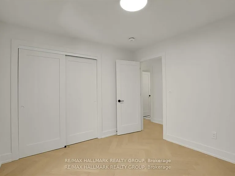 13 Ella St #1 — Photo 35