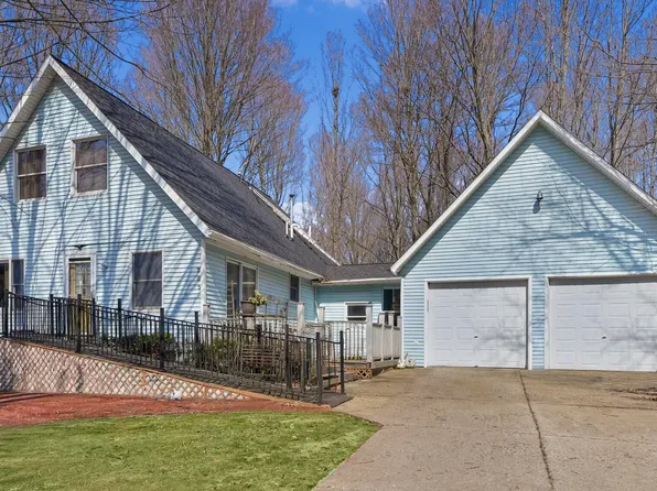 505 Nine Mile Rd NW, Comstock Park, MI 49321