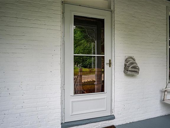 4th image of 221 Dayton St