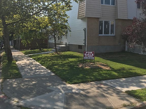 3rd image of 90 Woehrle Ave