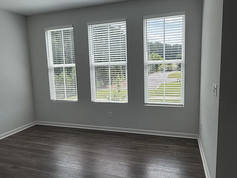 900 Cotton Dr SE — Photo 14