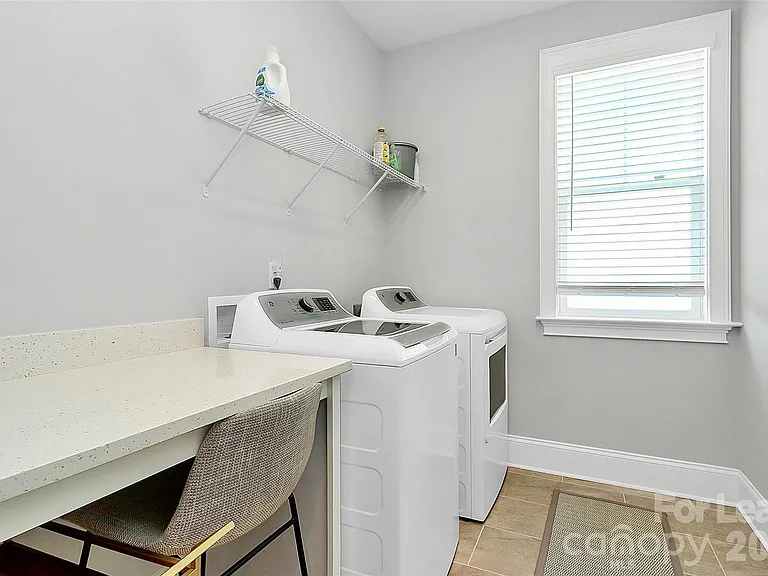 136 Preston Rd — Photo 30