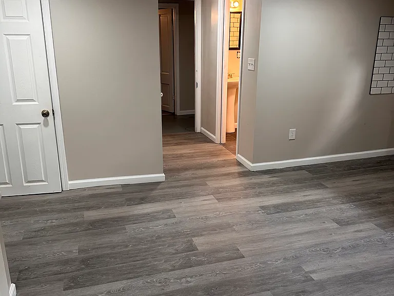 607 W Ormsby Ave #9 — Photo 3