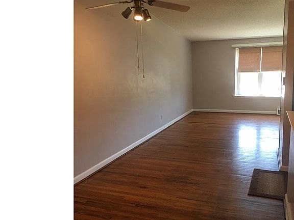 3rd image of 2335 Borbeck Ave