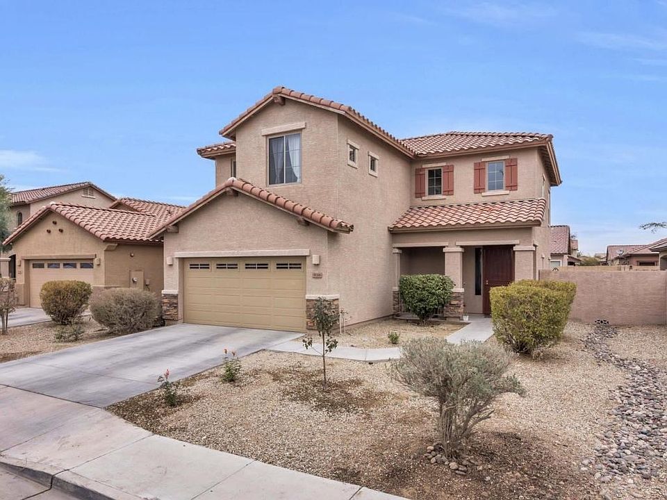 938 E Overlin Dr-large-001-10-Front Exte