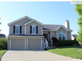 10912 N Lane Ave, Kansas City, MO 64157