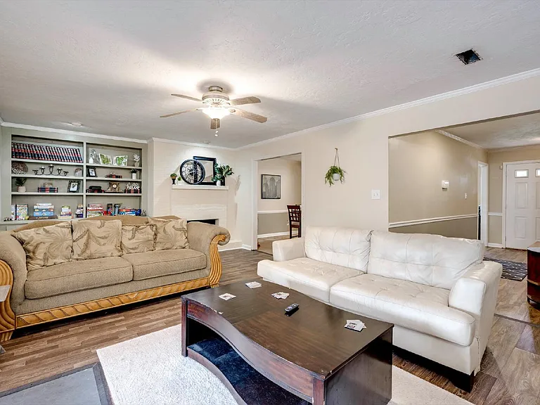 3003 Creek View Ct — Photo 8