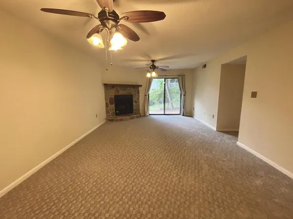 405 Harbison Blvd APT 514, Columbia, SC 29212