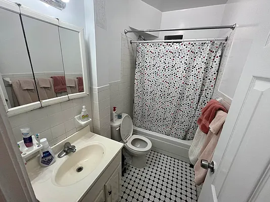 Rented by CNYC Apartments | media 36