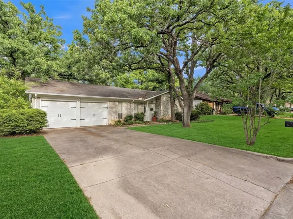 2908 Nancy Cir, Arlington, TX 76013